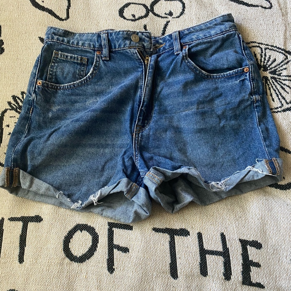 H&M high waisted shorts